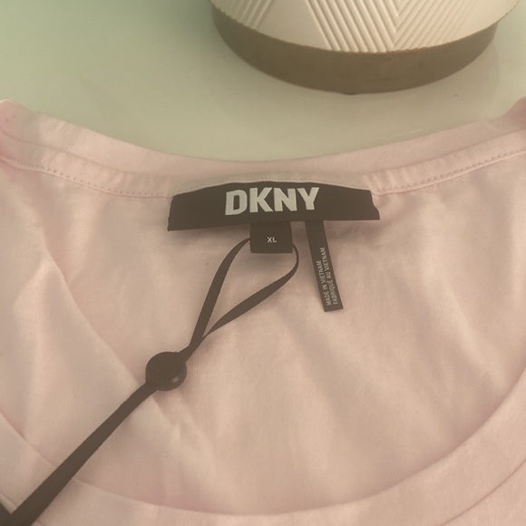 DKNY blouse brand new very pretty - Picture 9 of 10